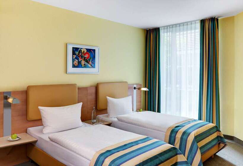 Отель Tribe Düsseldorf