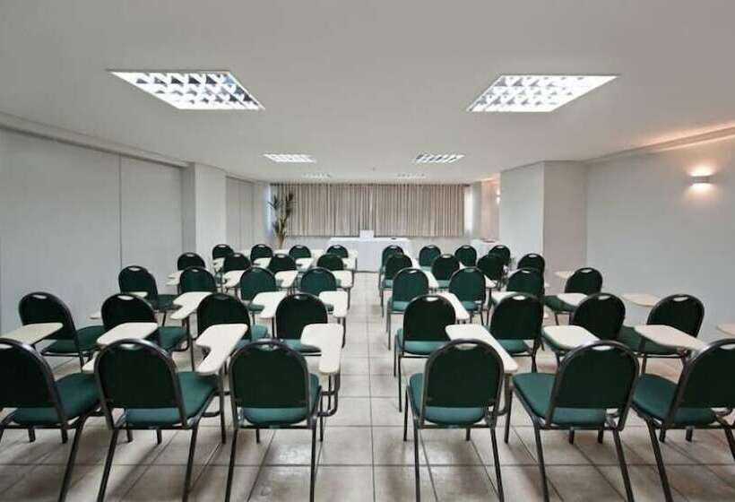 בית מלון כפרי Iracema Travel