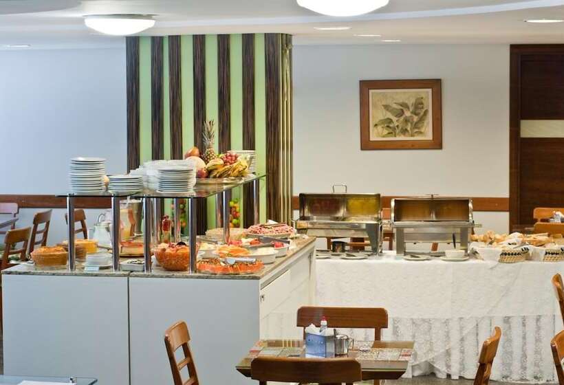 هتل Iracema Travel