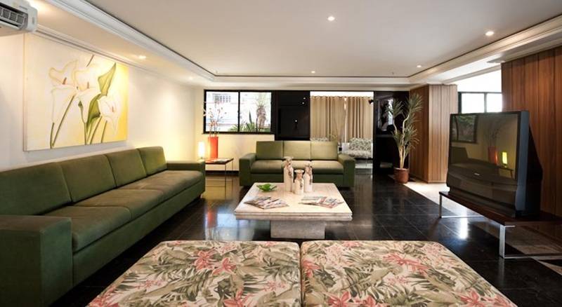 هتل Iracema Travel