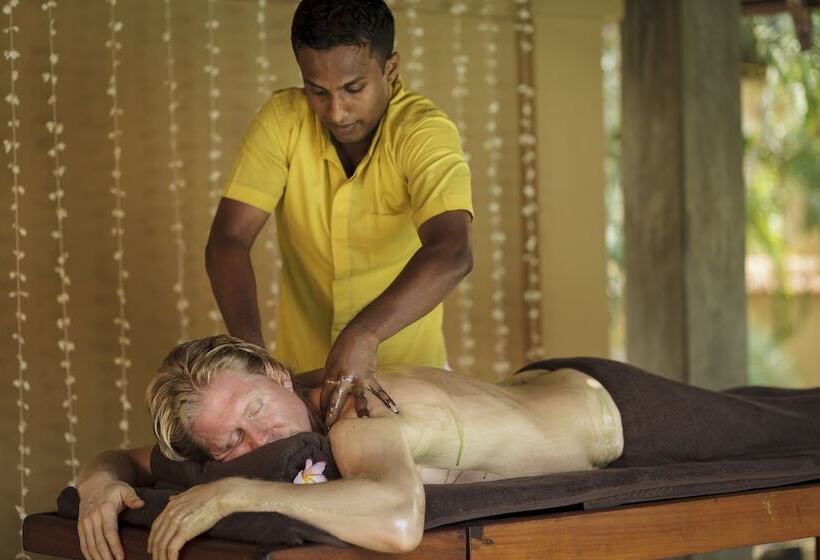 ホテル Jetwing Ayurveda Pavilions