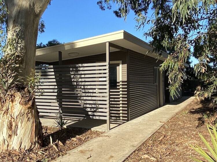 هتل Kangaroo Island Seafront