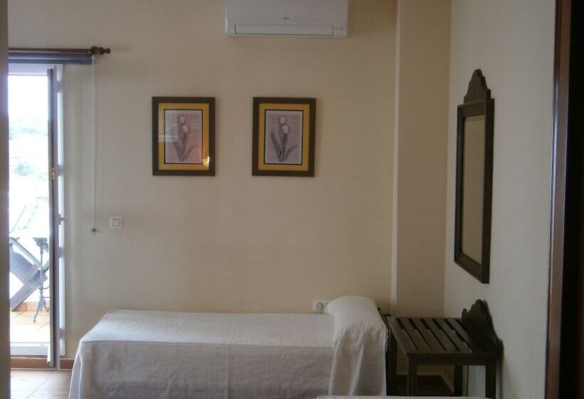 Отель La Palmosa