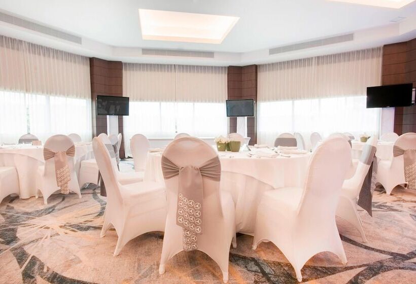 Отель Los Sueños Marriott Ocean & Golf Resort