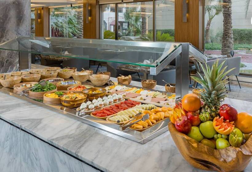 בית מלון כפרי Madareem