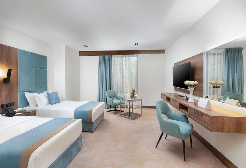 בית מלון כפרי Madareem