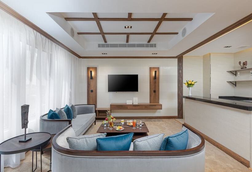 בית מלון כפרי Madareem