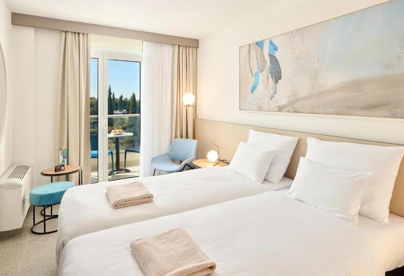 בית מלון כפרי Maistra Select Astarea