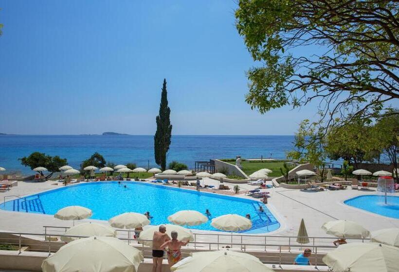 בית מלון כפרי Maistra Select Astarea