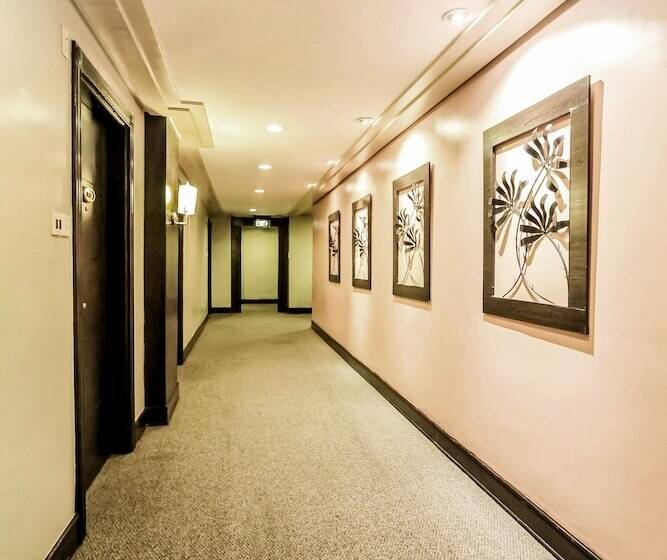 هتل Makati Palace