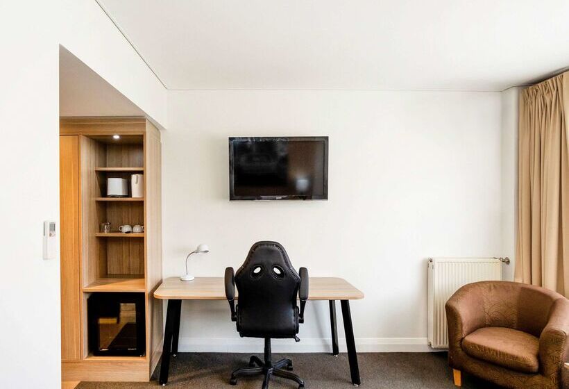 Littomore Hotel On Stewart, Bathurst