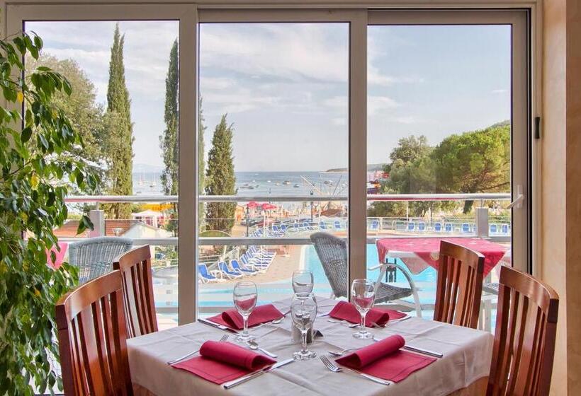 Mimosa Lido Palace   Maslinica Hotels & Resorts