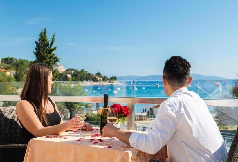 Mimosa Lido Palace   Maslinica Hotels & Resorts