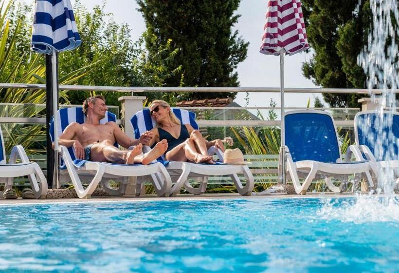 Mimosa Lido Palace   Maslinica Hotels & Resorts