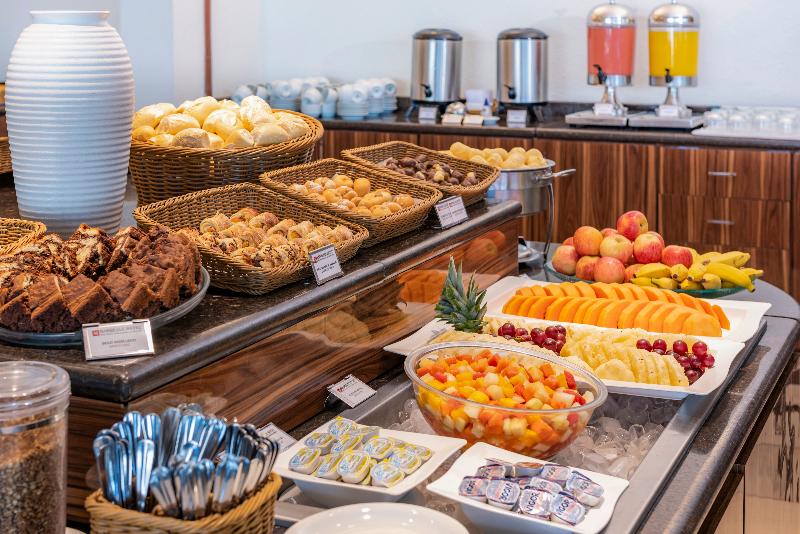 ホテル Monreale Plus Guarulhos International Airport