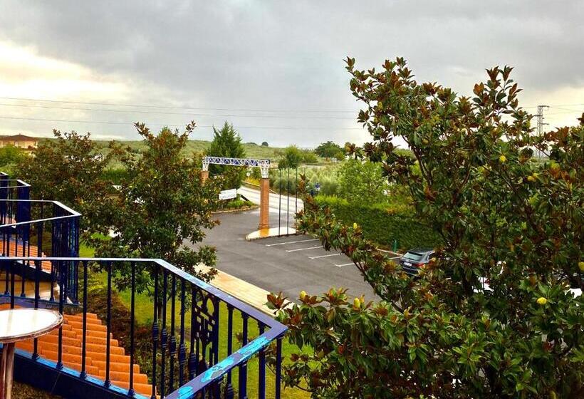 Отель Fuente Las Piedras