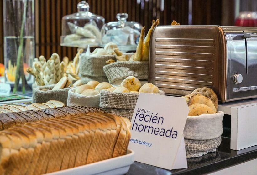 酒店 NH Mendoza Cordillera