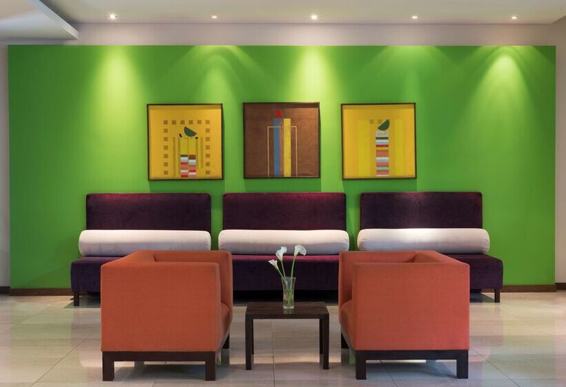 酒店 NH Mendoza Cordillera