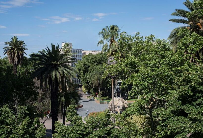 酒店 NH Mendoza Cordillera