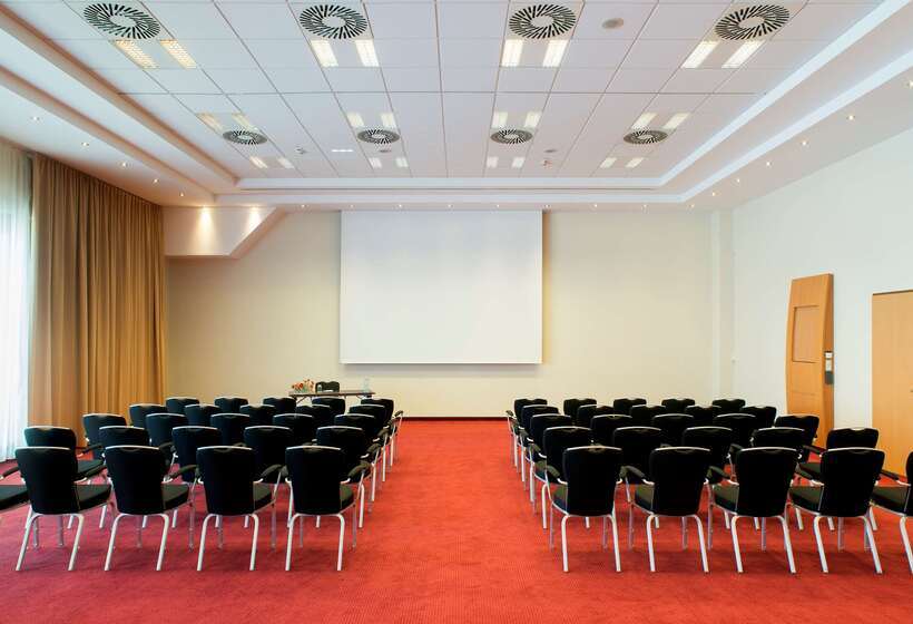 호텔 NH Vienna Airport Conference Center