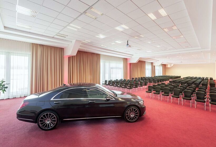 호텔 NH Vienna Airport Conference Center