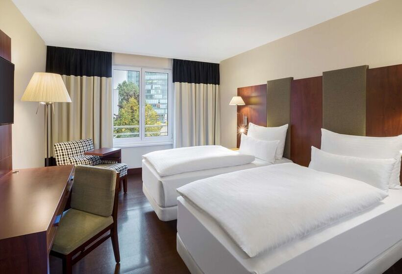 호텔 NH Vienna Airport Conference Center