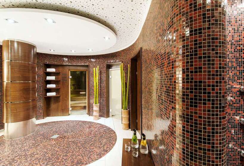 호텔 NH Vienna Airport Conference Center