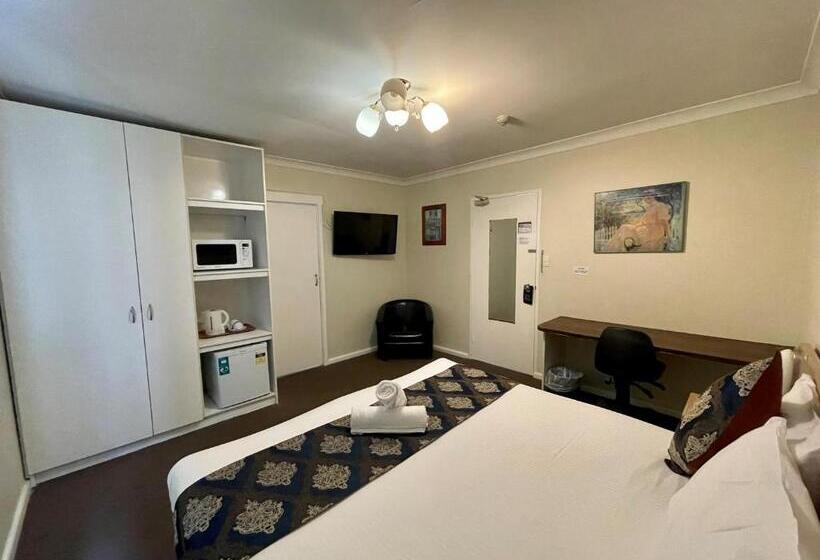 هتل The North Shore