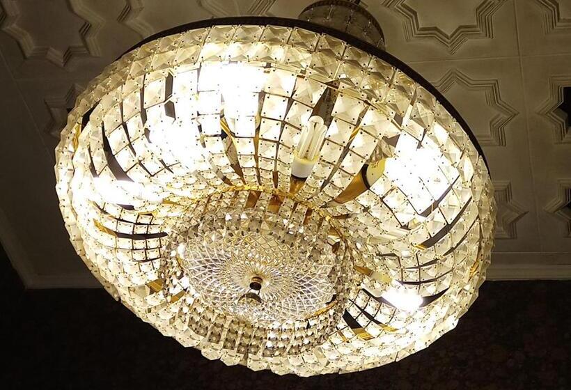 هتل Oriental Palace