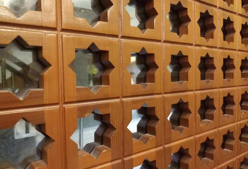 هتل Oriental Palace