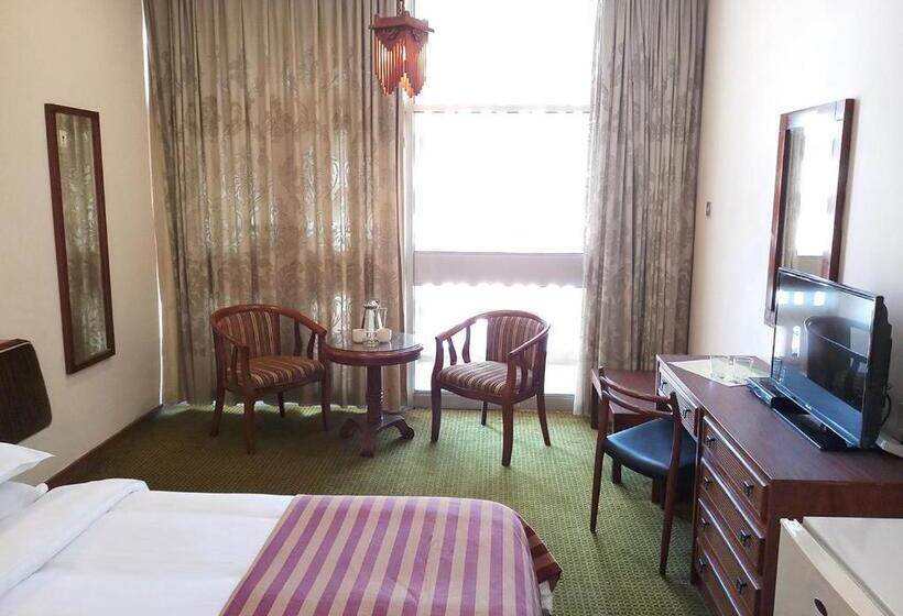 هتل Oriental Palace