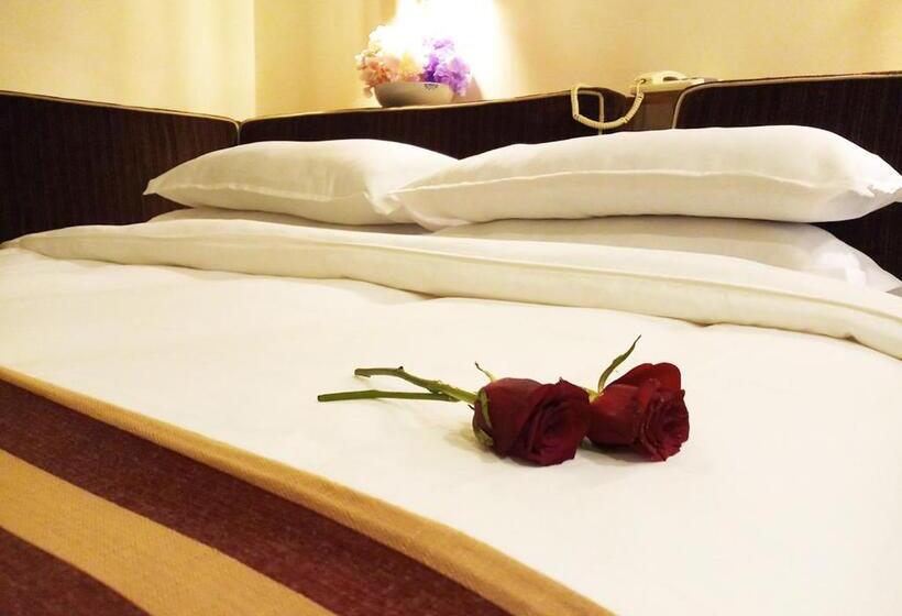 هتل Oriental Palace