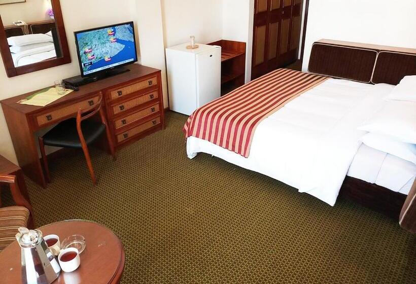 هتل Oriental Palace