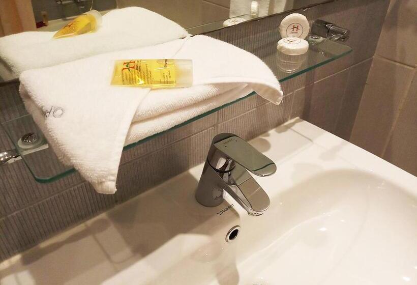 هتل Oriental Palace