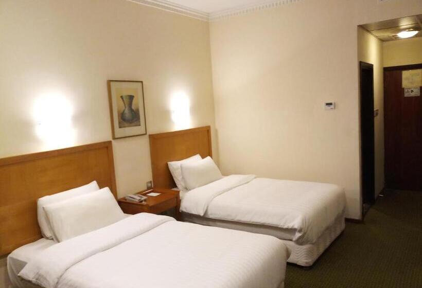 هتل Oriental Palace