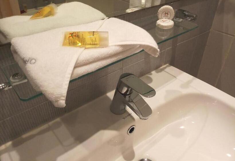 هتل Oriental Palace