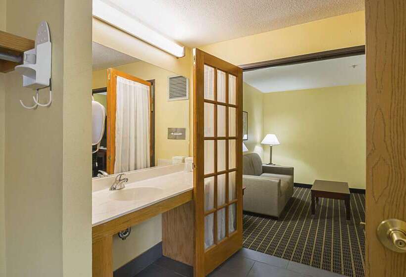 فندق Quality Inn & Suites Harrington   Milford