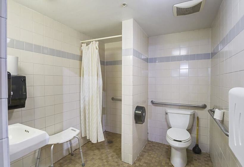 בית מלון כפרי Quality Inn & Suites Harrington   Milford