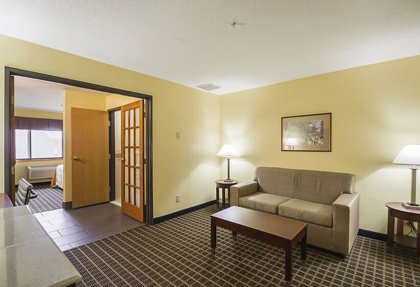 בית מלון כפרי Quality Inn & Suites Harrington   Milford
