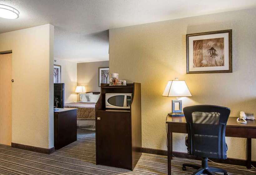 فندق Quality Inn & Suites Yorkton
