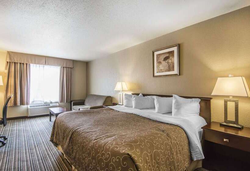 هتل Quality Inn & Suites Yorkton