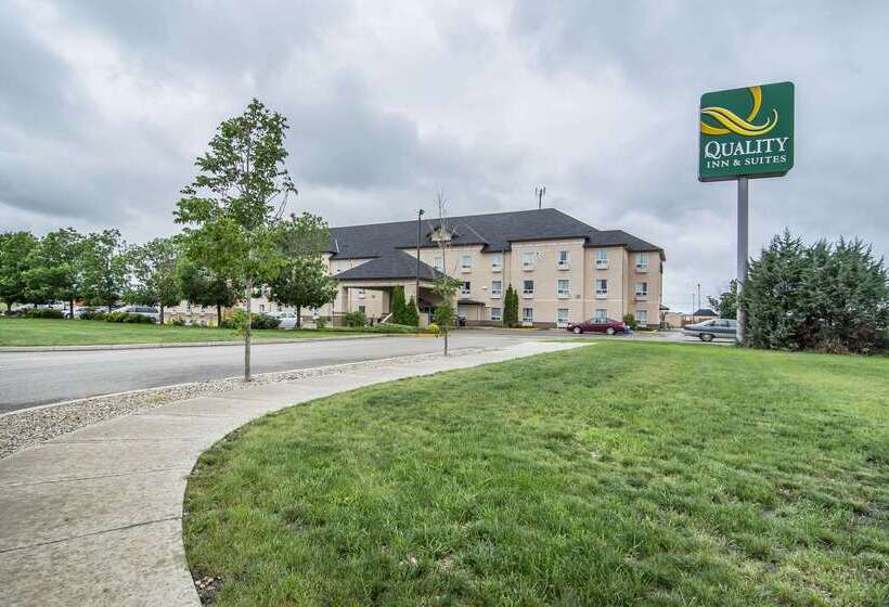 هتل Quality Inn & Suites Yorkton