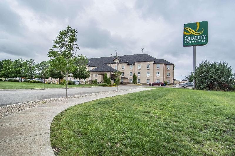 فندق Quality Inn & Suites Yorkton