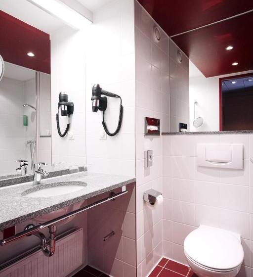 هتل Ramada By Wyndham Essen