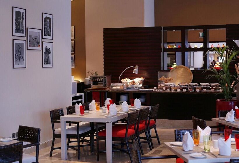 هتل Ramada Plaza By Wyndham Dubai Deira