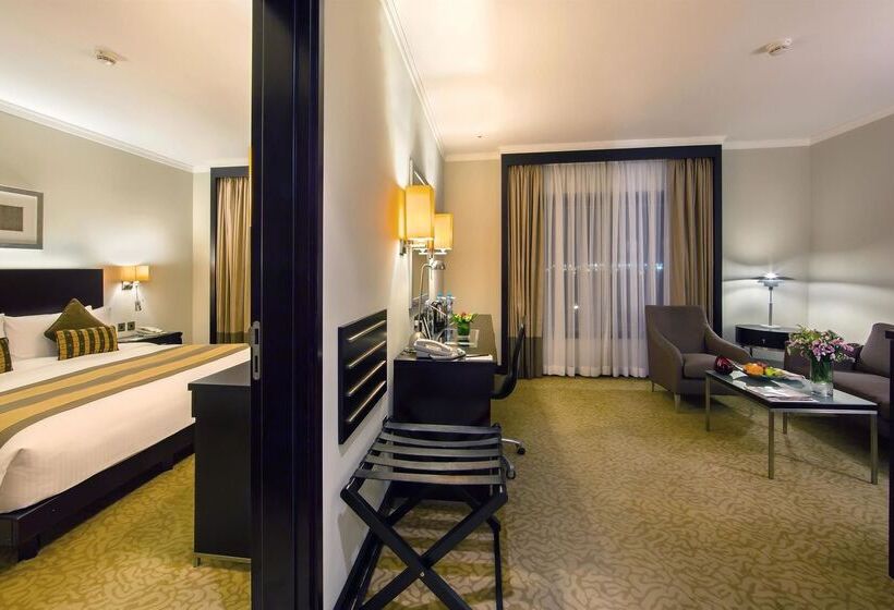 هتل Ramada Plaza By Wyndham Dubai Deira