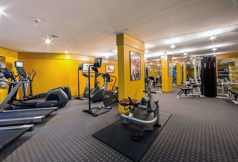 هتل Ramada Plaza By Wyndham Dubai Deira