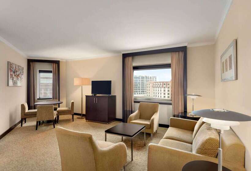 هتل Ramada Plaza By Wyndham Dubai Deira