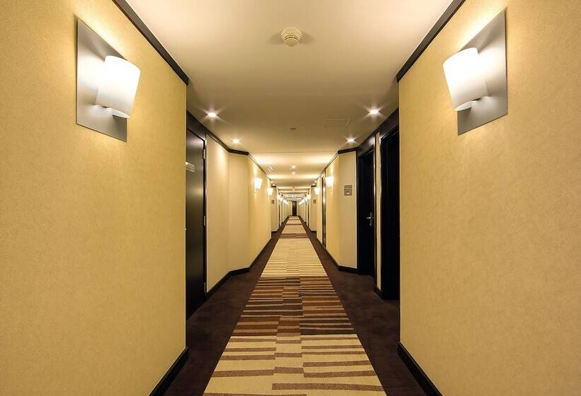 هتل Ramada Plaza By Wyndham Dubai Deira