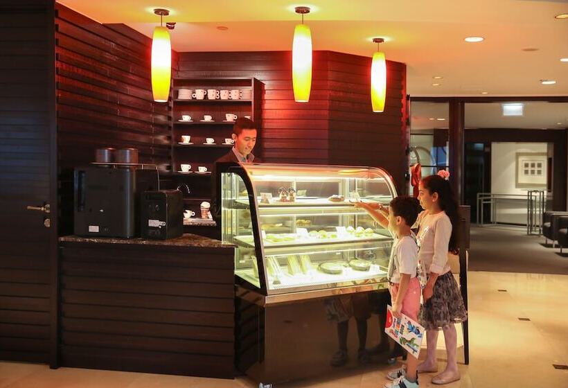 هتل Ramada Plaza By Wyndham Dubai Deira